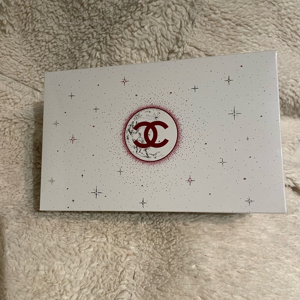 Chanel Sheer Genius Lipgloss Trio Giftset - Picture 2 of 7